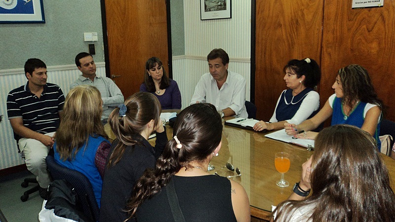 La firma del convenio se realizó en la Intendencia.