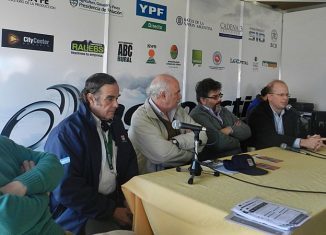 Jozami, Correa Luna, Casamiquela, Monti y Contigiani durante la presentación en Agroactiva. FOTO Secretaría de Comunicación Social de la Pcia.