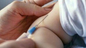 Comenzó la vacuComenzó la vacunación antigripal 2013.nación antigripal 2013.