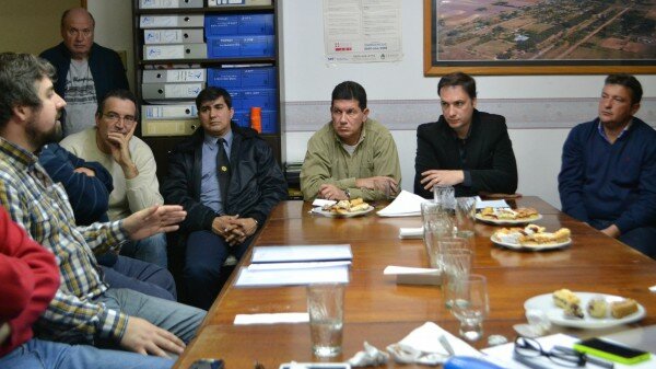 Nueva cárcel en General López. Autoridades durante la reunión en Melincué(1)