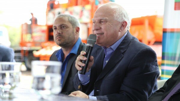 La provincia de Santa Fe construyó un equipo enfardador móvil de residuos