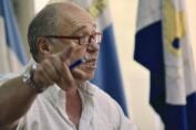 “La gente está viviendo momentos difíciles y no podemos jugar con eso”